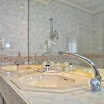 Horchem Hotel-restaurant-cafe-bar Ξενοδοχείο Μονσάου