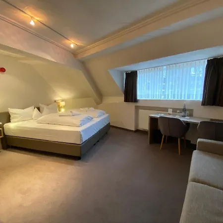 Horchem Hotel-Restaurant-Cafe-Bar 3*