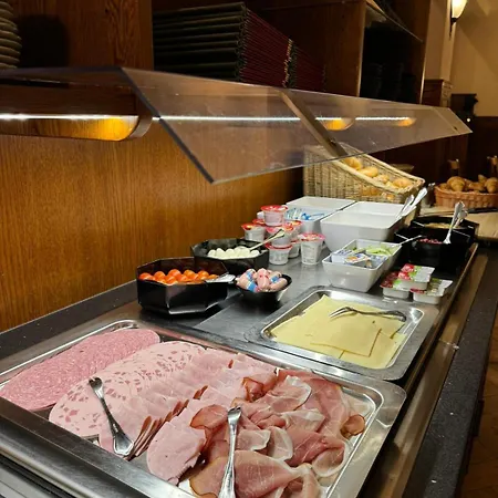 Horchem Hotel-restaurant-cafe-bar מלון מונשאו