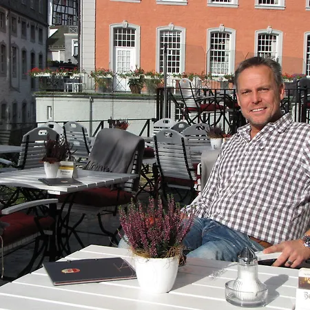 מלון Horchem Hotel-restaurant-cafe-bar