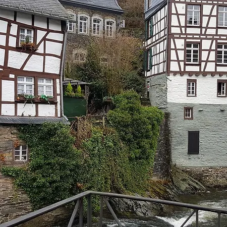 Horchem Hotel-restaurant-cafe-bar Otel 3*