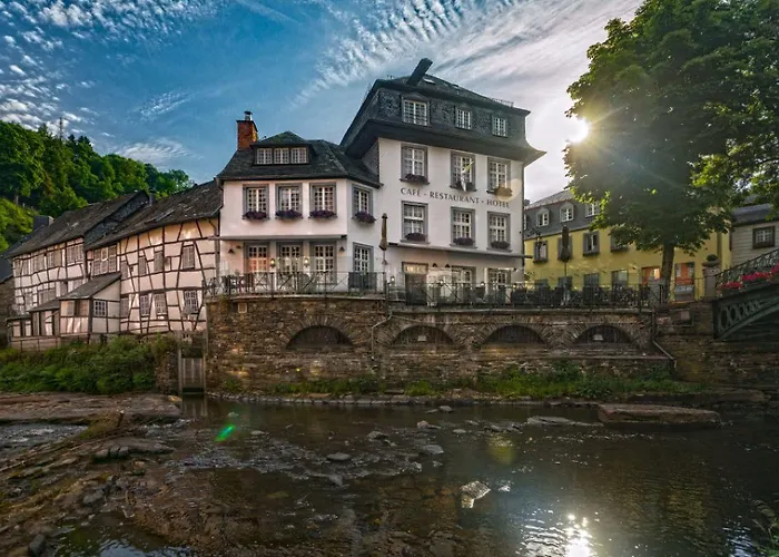 酒店 霍岑酒店-餐厅-咖啡厅-酒吧 3*