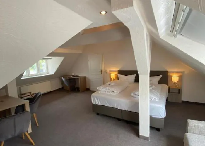 霍岑酒店-餐厅-咖啡厅-酒吧